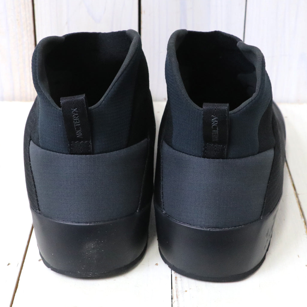 ARC'TERYX : Kragg Insulated (Black/Black)