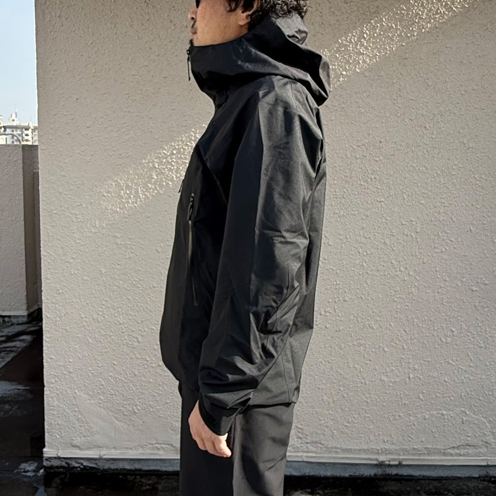 ARC'TERYX : Beta SV Jacket (Black)