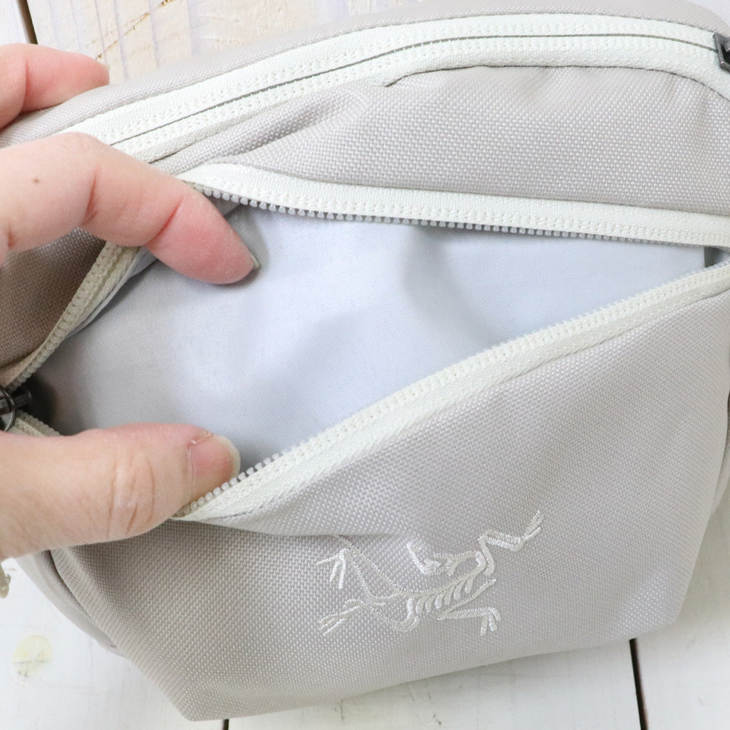 ARC'TERYX : Mantis 1 Waist Pack (Rune/Sea Salt)