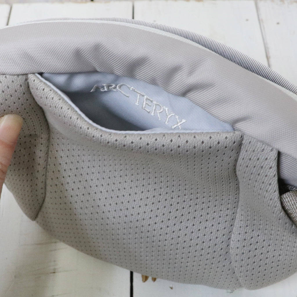 ARC'TERYX : Mantis 1 Waist Pack (Rune/Sea Salt)