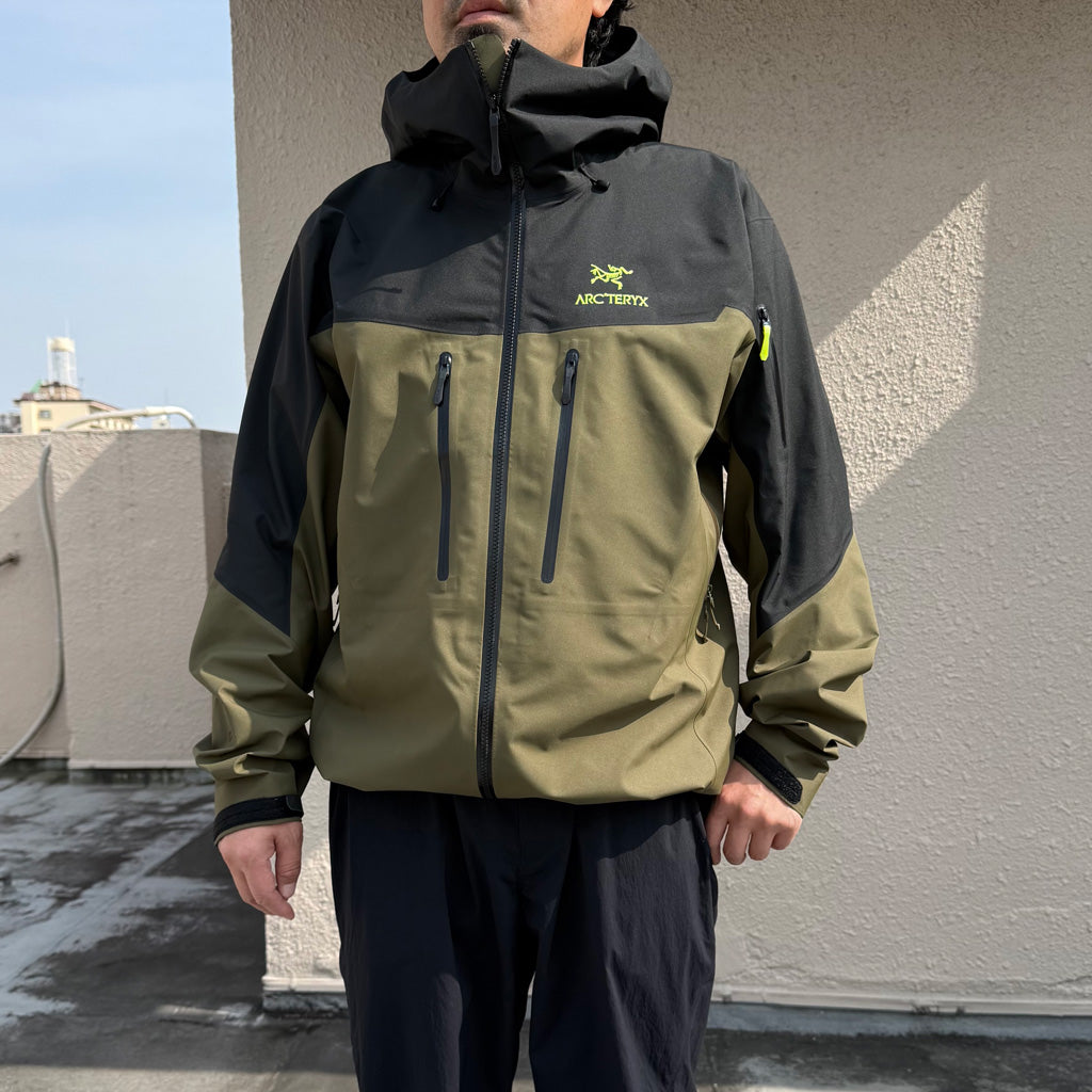 【SALE30%OFF】ARC'TERYX : Alpha SV Jacket (Spotlight)