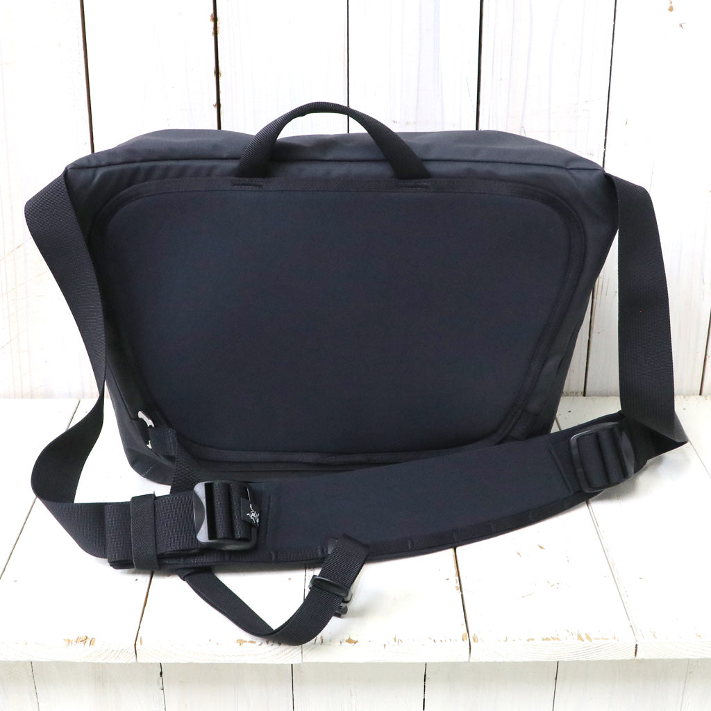 ARC'TERYX : Granville 10 Courier Bag (Black)