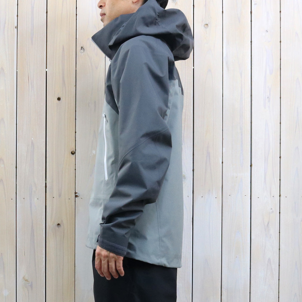 ARC'TERYX : Beta AR Jacket (Cloud/Void)