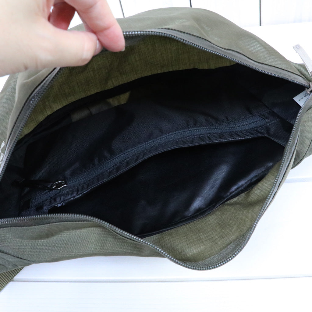 ARC'TERYX : Axios 4 Crossbody (Mongoose)