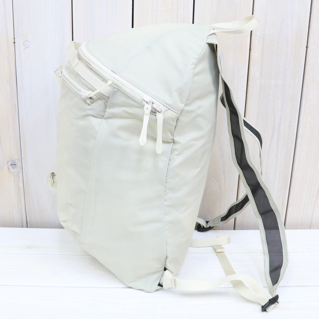 ARC'TERYX : Heliad 15L Backpack (Sea Salt)