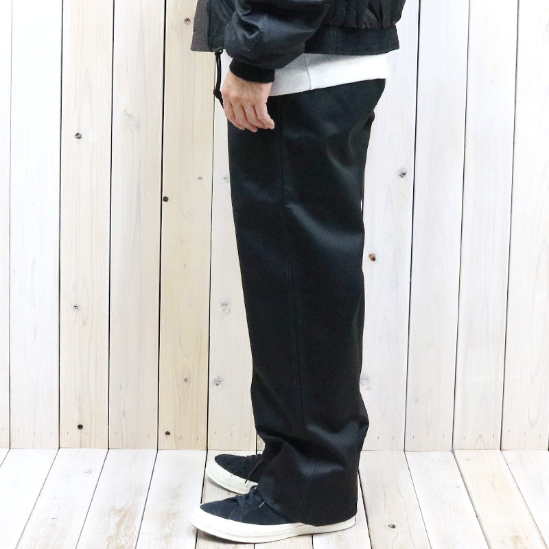 BUZZ RICKSON’S WILLOAM GIBSON COLLECTION : BLACK CHINO 1942 MODEL