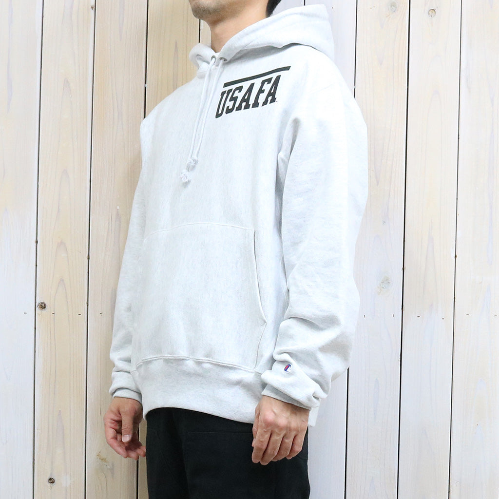 Champion『USAFA Bar Letter CHAMPION REVERSE WEAVE HOODIE』(ASH GREY)