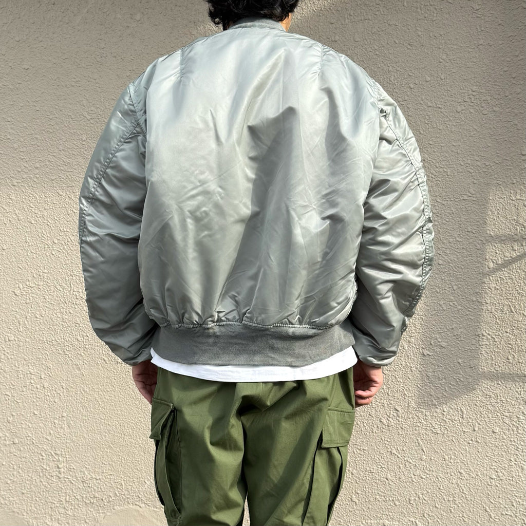 ALPHA INDUSTRIES : JACKET,FLYER’S,MAN INTERMEDIATE MA-1 (SILVER GREY)