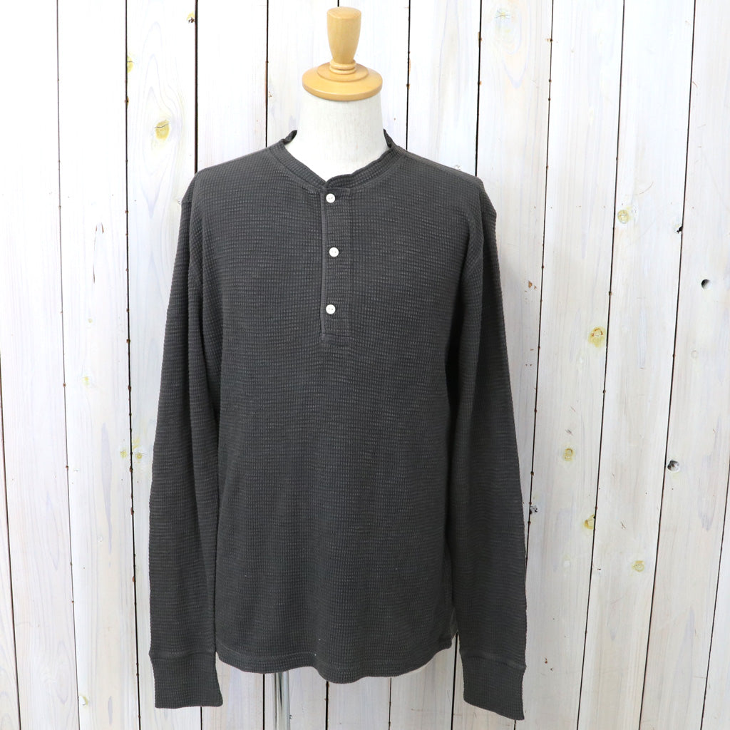 Double RL : WAFFLE-KNIT HENLEY NECK (FADED BLACK CANVAS)