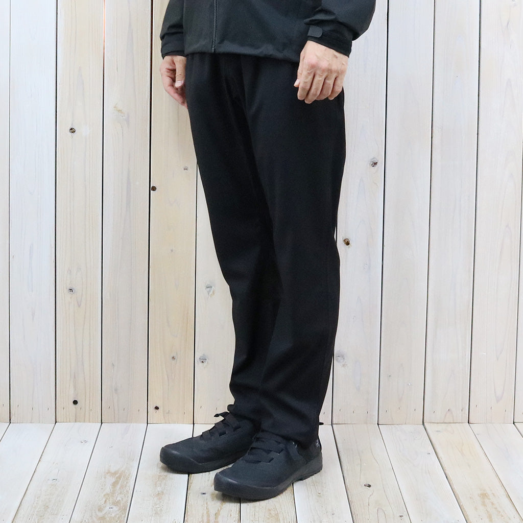 GRAMICCI『STRETCH GABARDINE SLACKS PANT』