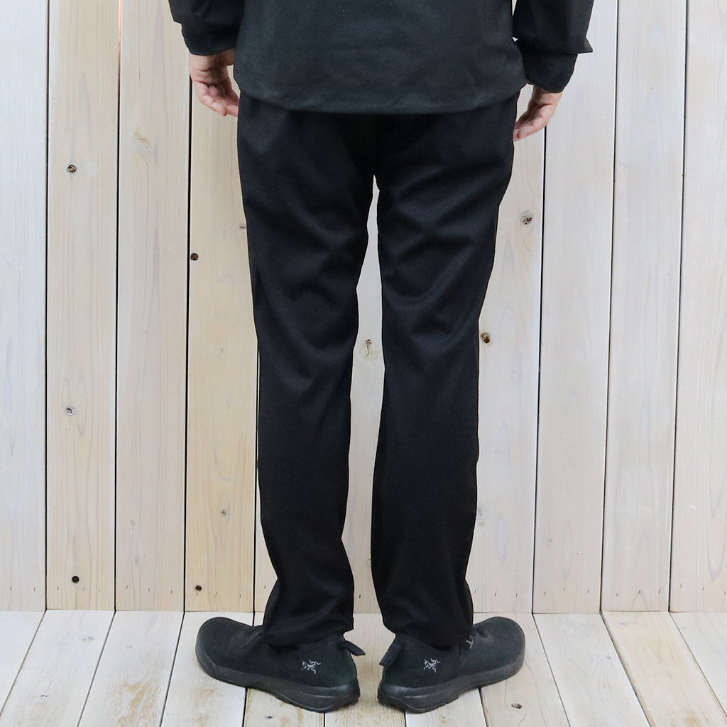 GRAMICCI『STRETCH GABARDINE SLACKS PANT』