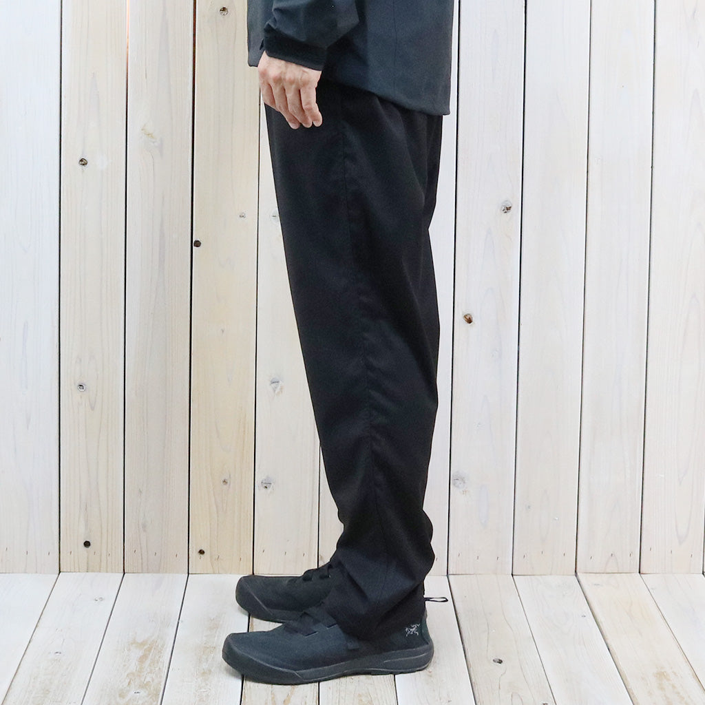 GRAMICCI『STRETCH GABARDINE EASY TAPERD PANT』