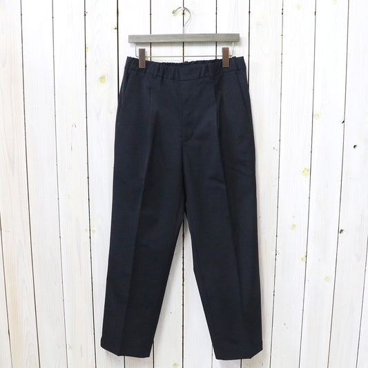 Goldwin『One Tuck Straight Pants』(ダークネイビー)