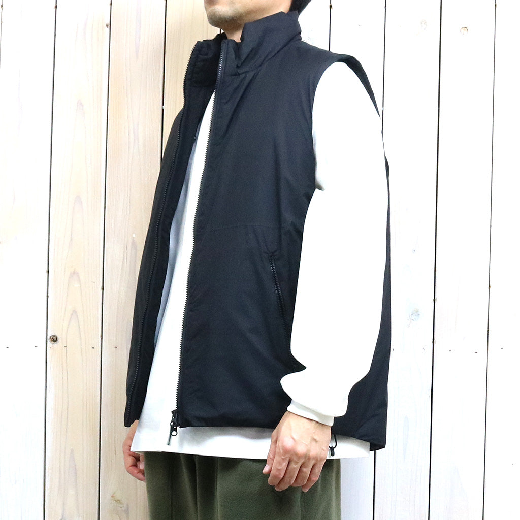 Goldwin『WINDSTOPPER BY GORE-TEX LABS Puffy Vest』(ブラック)