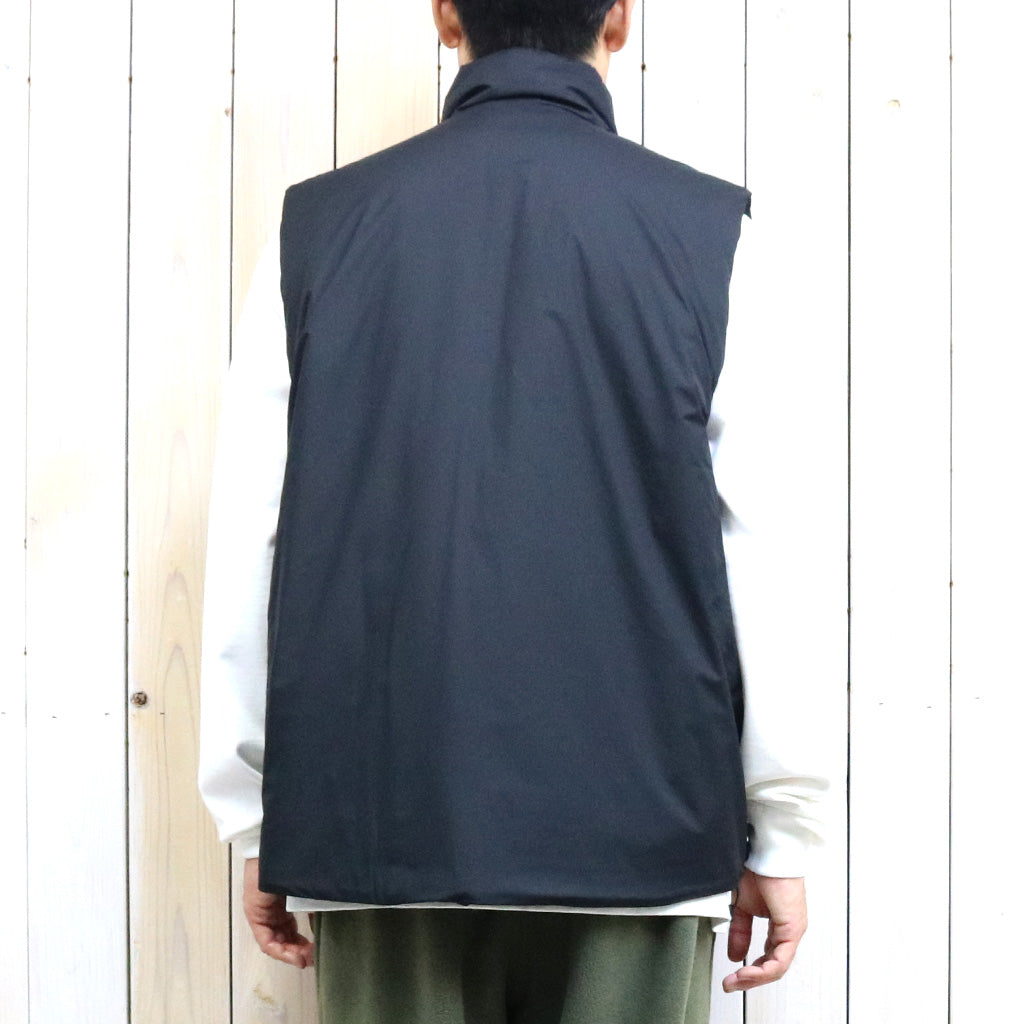 Goldwin『WINDSTOPPER BY GORE-TEX LABS Puffy Vest』(ブラック)