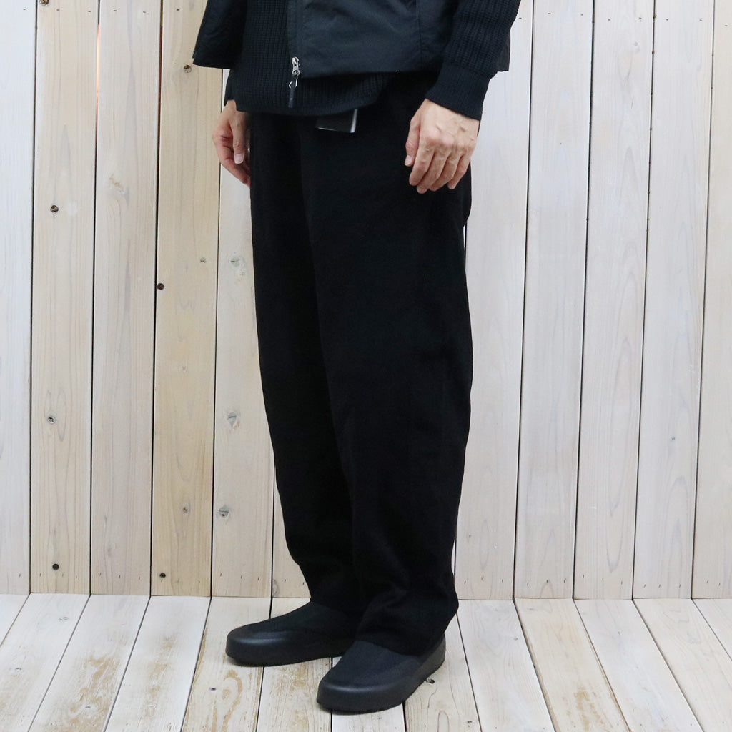 Goldwin : Corduroy Straight Pants (BLACK)