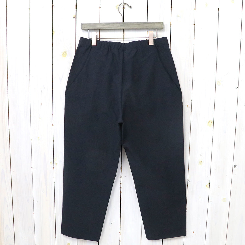 Goldwin『One Tuck Tapered Ankle Pants』(ブラック)