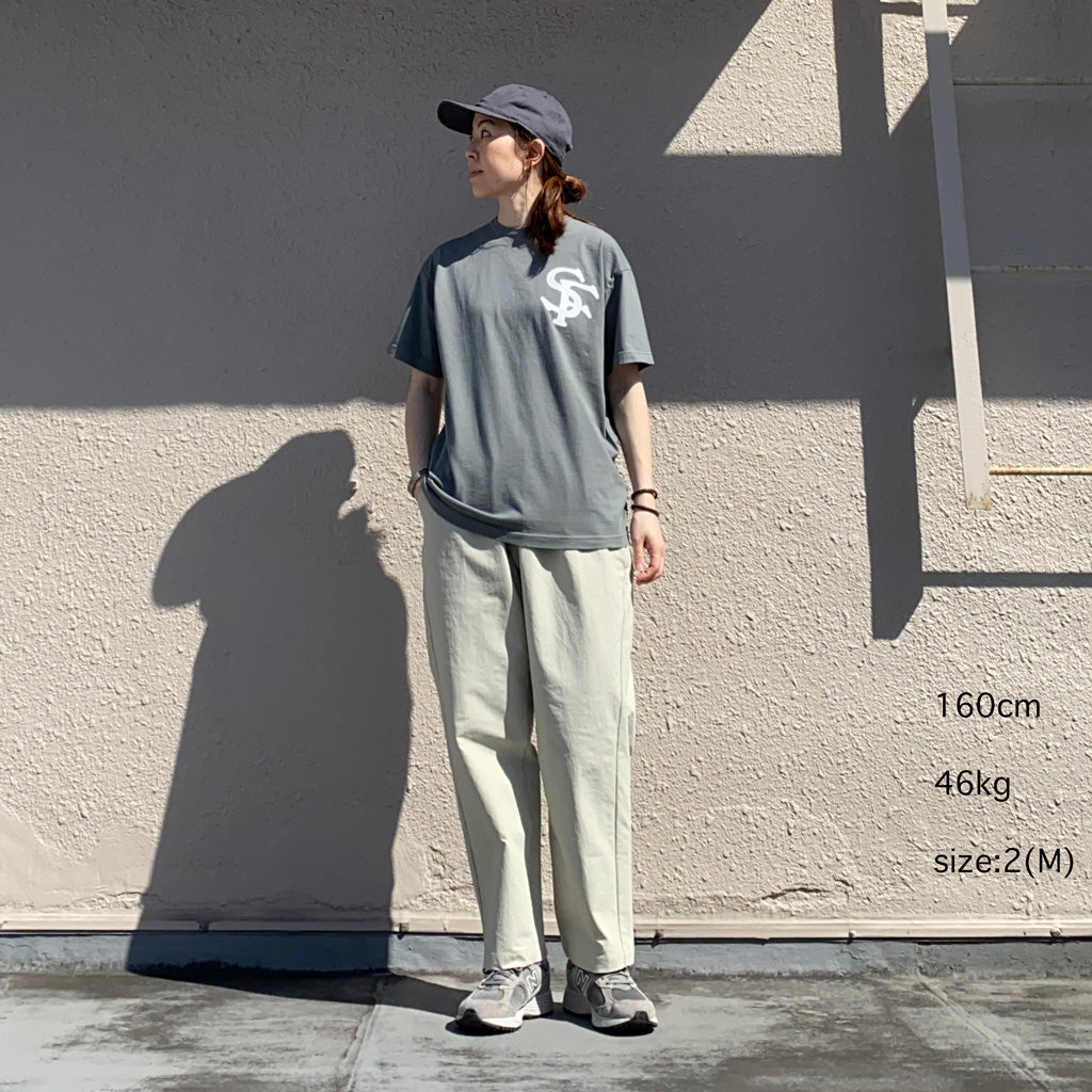 Goldwin『One Tuck Tapered Ankle Pants』(ライトベージュ)