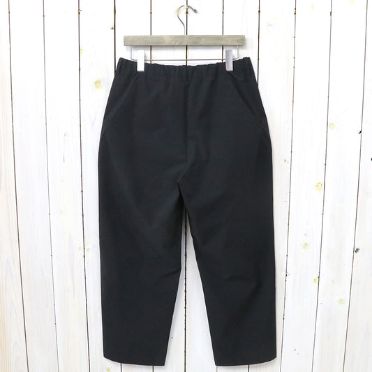 Goldwin『One Tuck Tapered Light Pants』(ブラック)