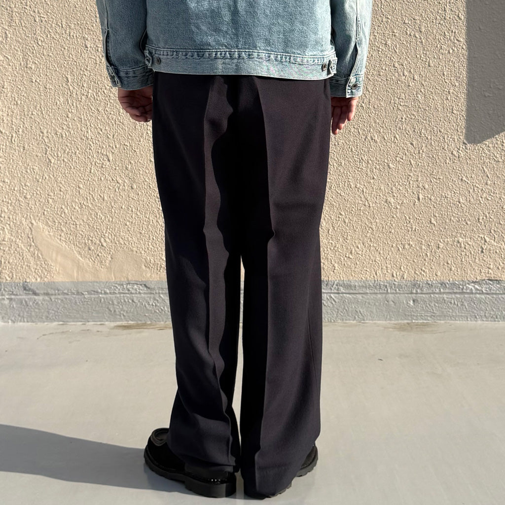 INTÉRIM : 1-TUCK WIDE TAPERED MILITARY TROUSERS (NAVY) (IT26A079)