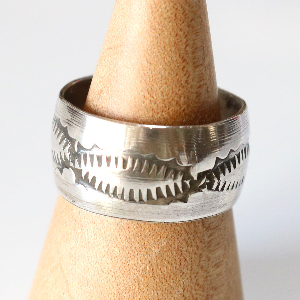 Indian Jewelry : Navajo Robet Cadman Ring(A)