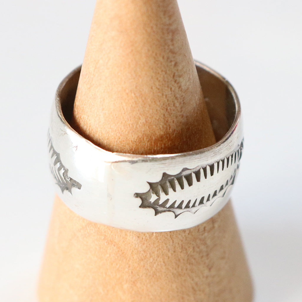Indian Jewelry : Navajo Robet Cadman Ring(A)