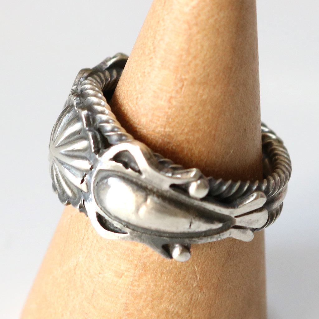 Indian Jewelry : Navajo Bobby Platero Ring