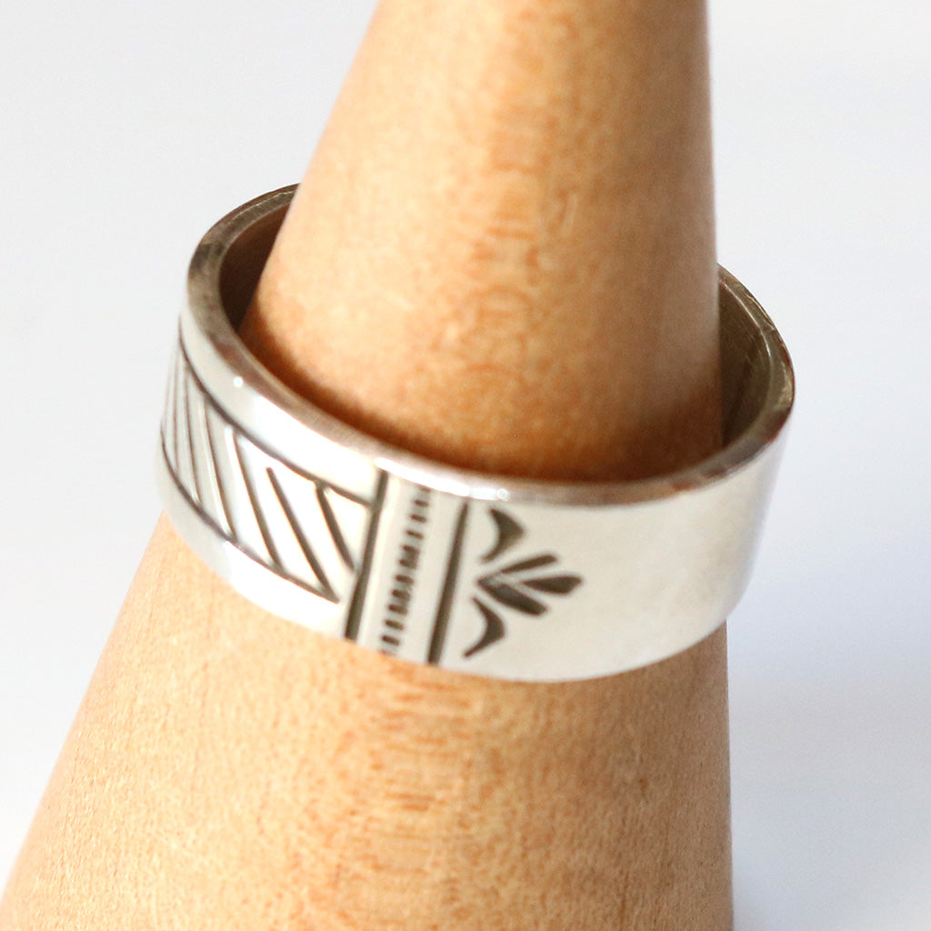 Indian Jewelry : Navajo Amos Hurphy Ring