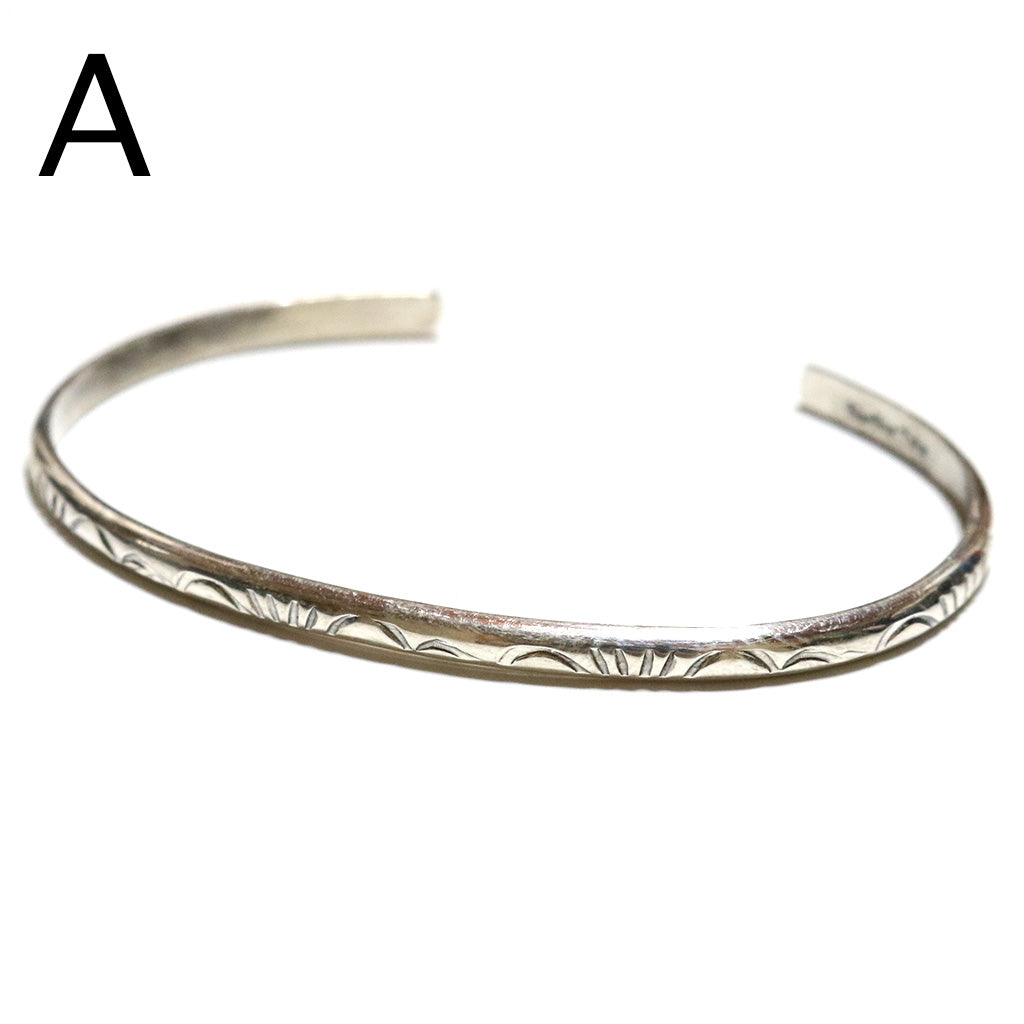 Indian Jewelry : Navajo Elaine Tahe Bangle(D)
