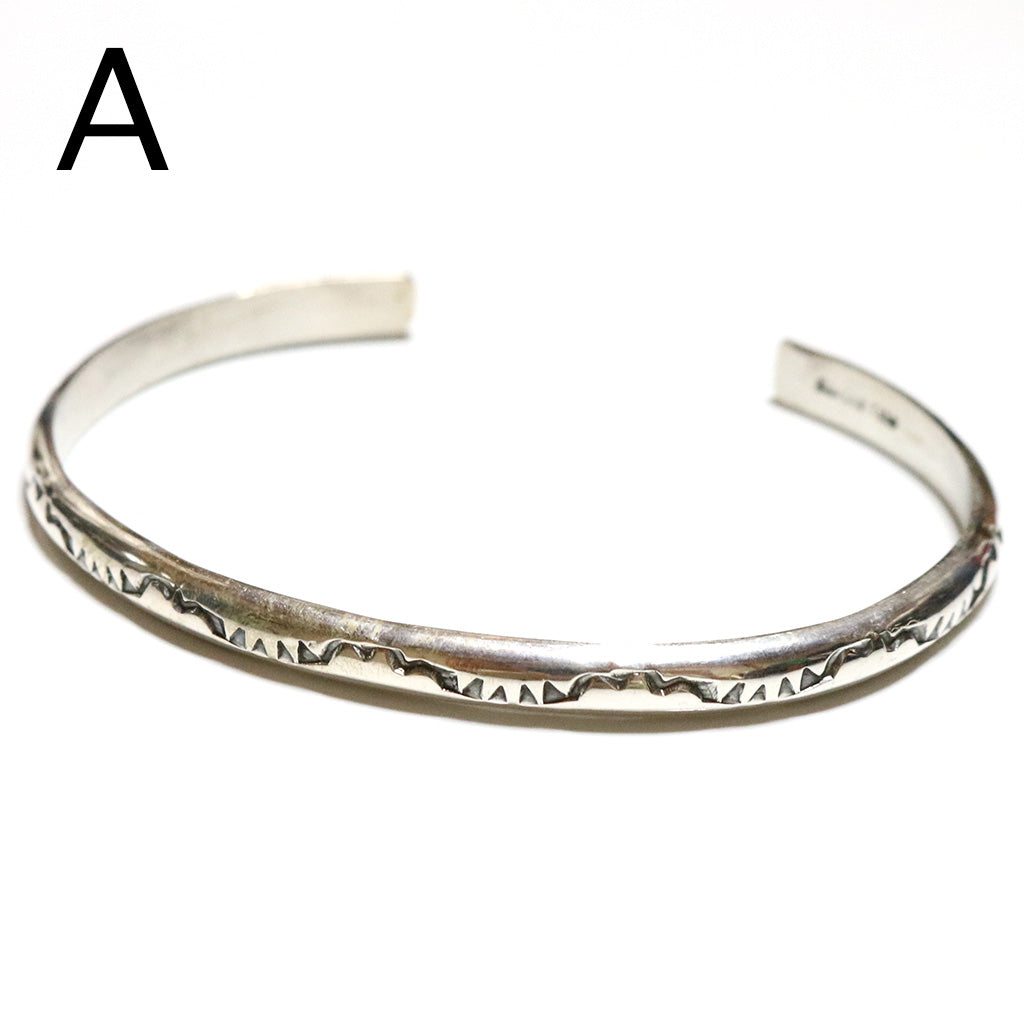 Indian Jewelry : Navajo Elaine Tahe Bangle(A)