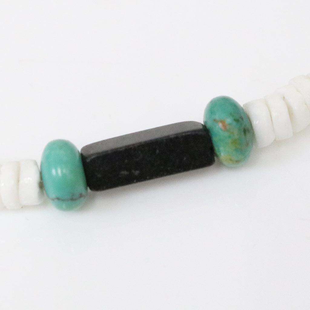 Indian Jewelry : Navajo 1960’s Necklace-Turquoise/Onix/Shell(A)