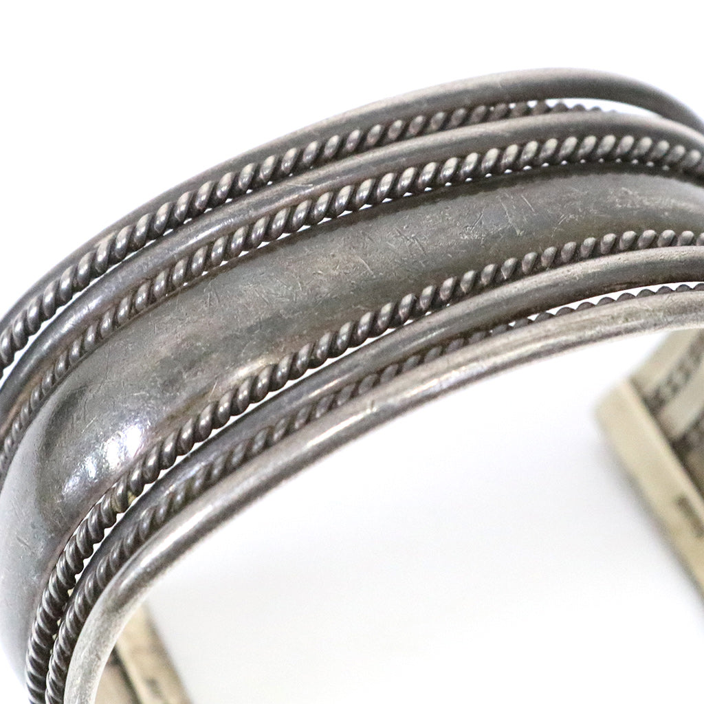 Indian Jewelry : Navajo 1960’s Tahe Bangle