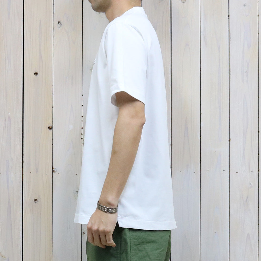 LACOSTE『クルーネックTシャツ』(WHITE)