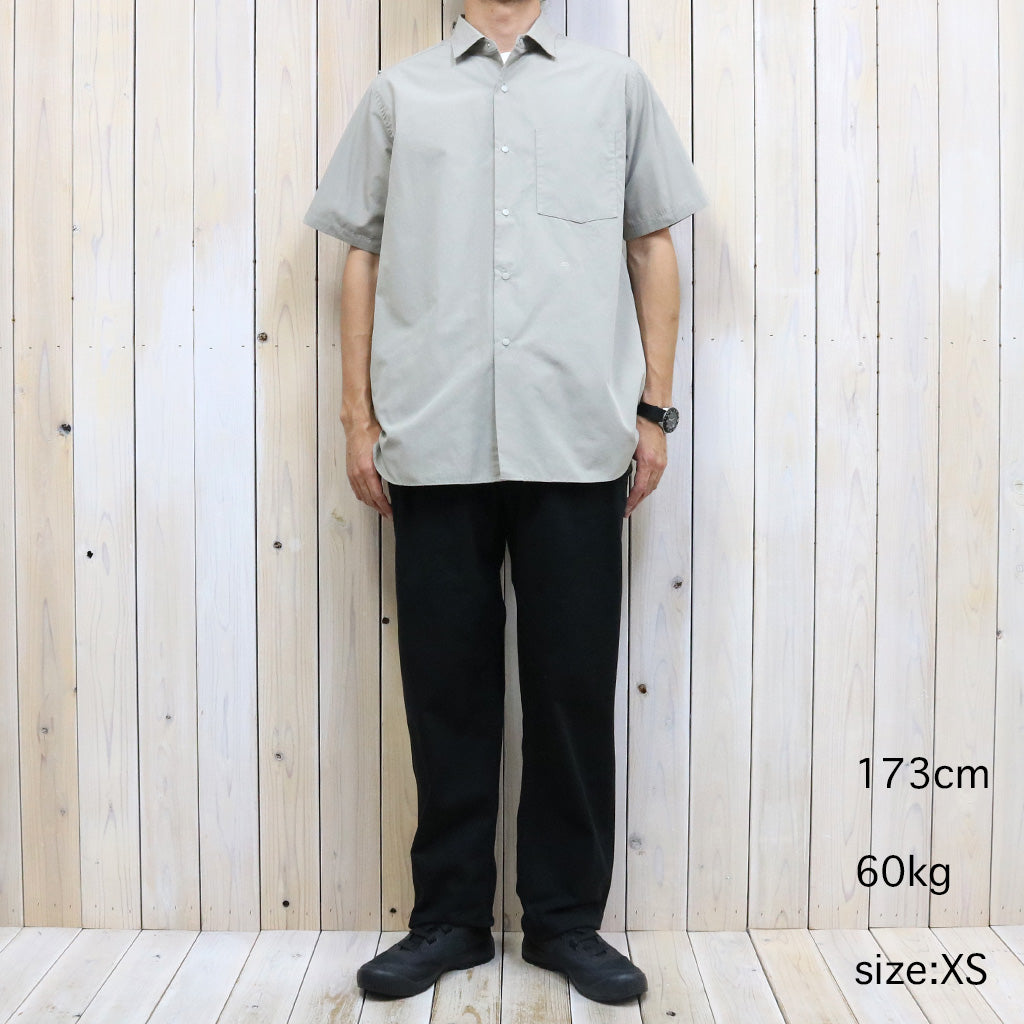 nanamica『Regular Collar Wind H/S Shirt』(Light Taupe)