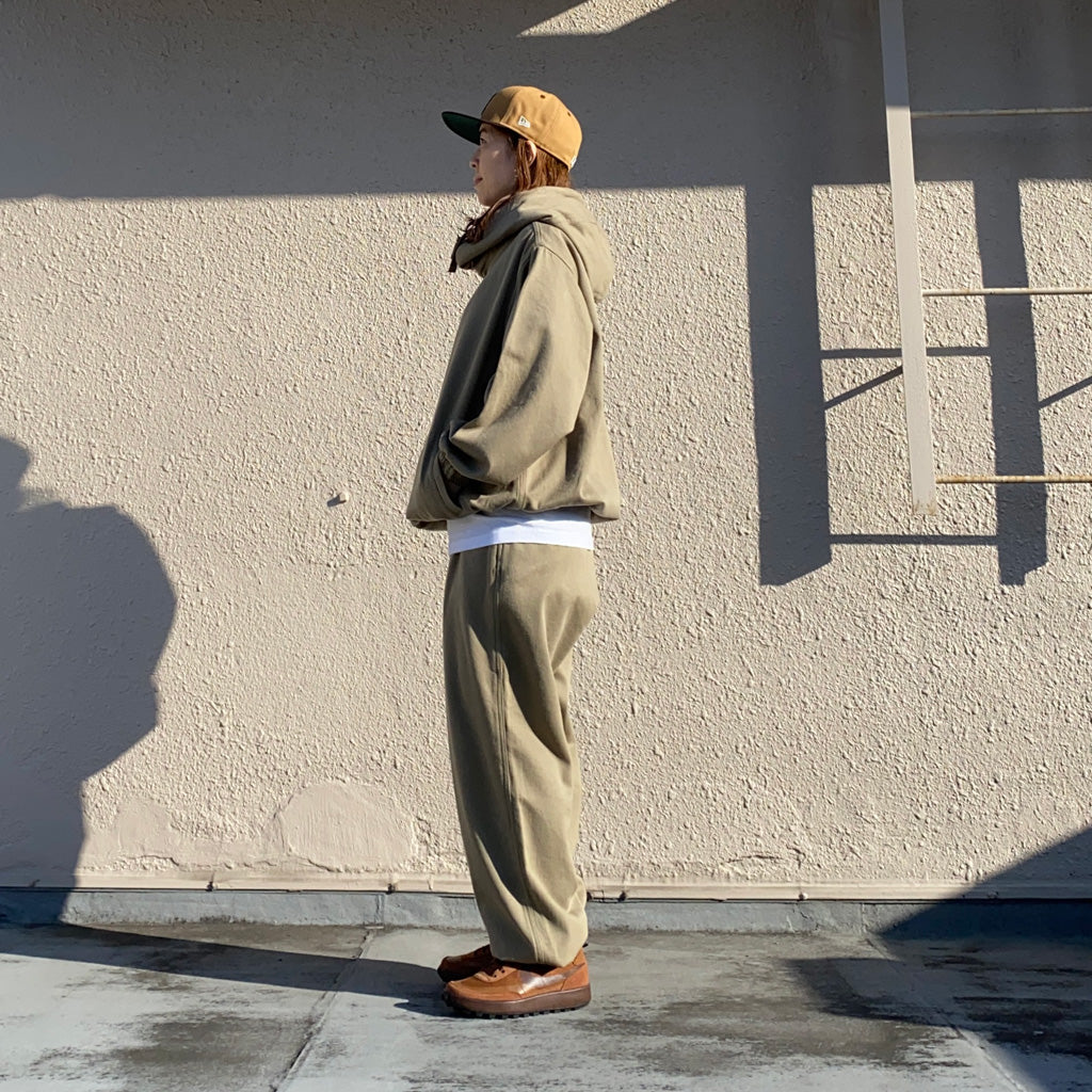 nanamica『Cotton Wool Twill Track Pants』(Khaki Beige)