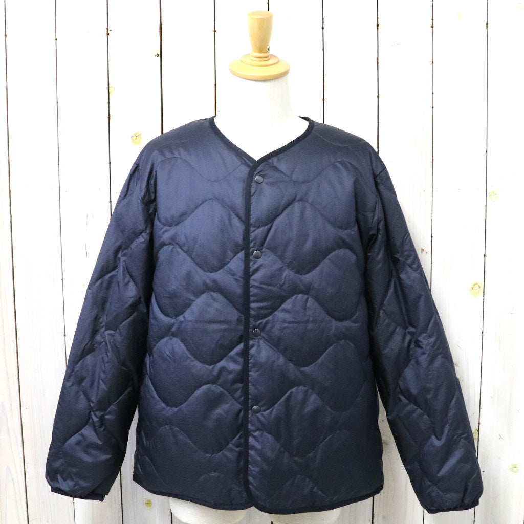 nanamica『Reversible Down Cardigan』(Navy)