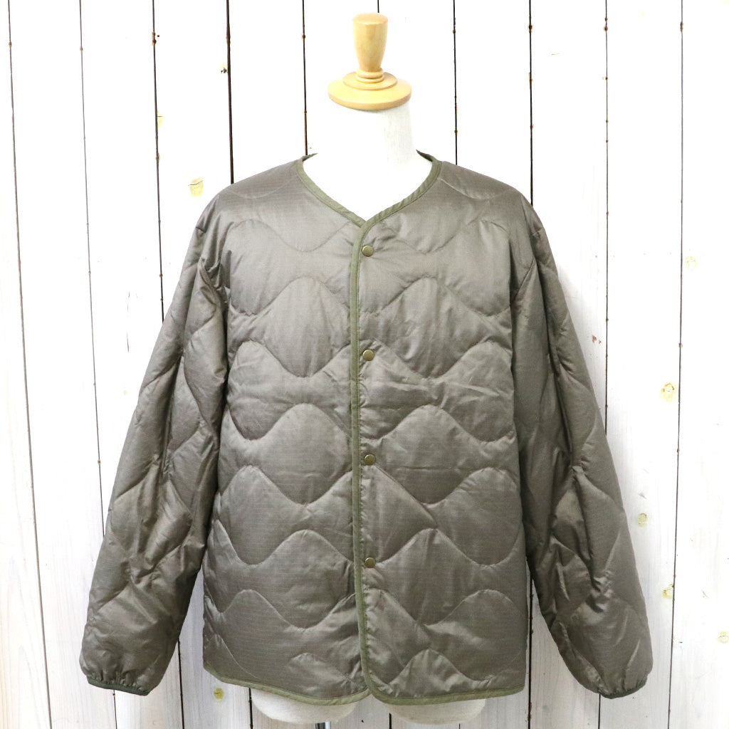 nanamica『Reversible Down Cardigan』(Khaki Beige)