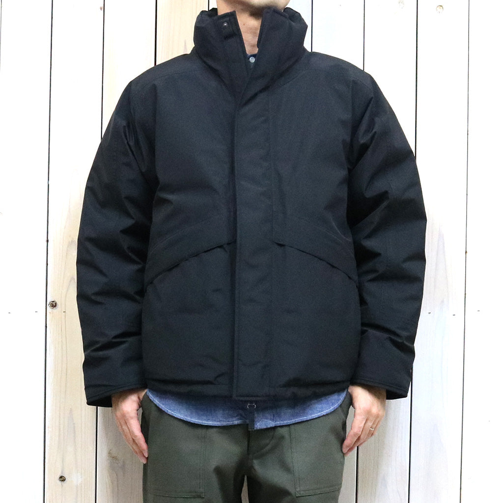 nanamica『GORE-TEX Short Down Jacket』(Black)