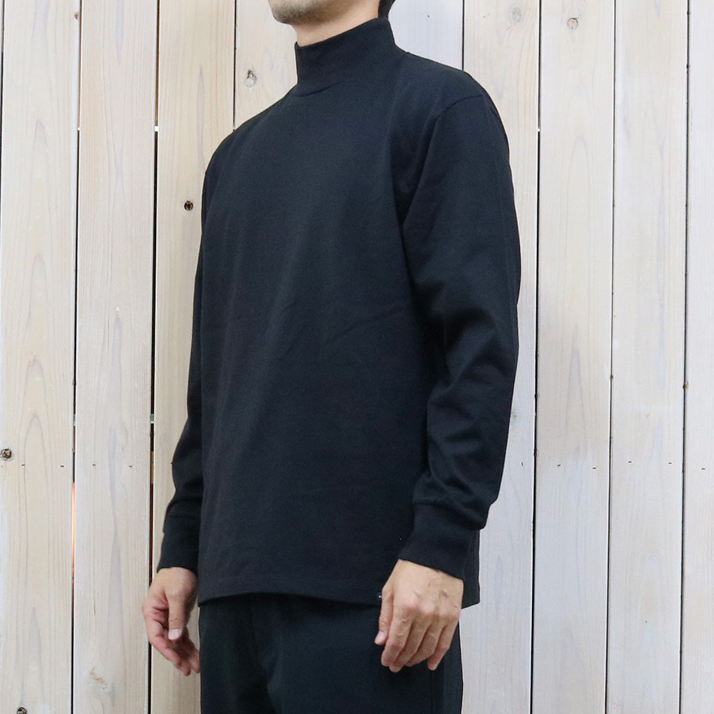 nanamica『L/S Mock Neck Tee』(Black)