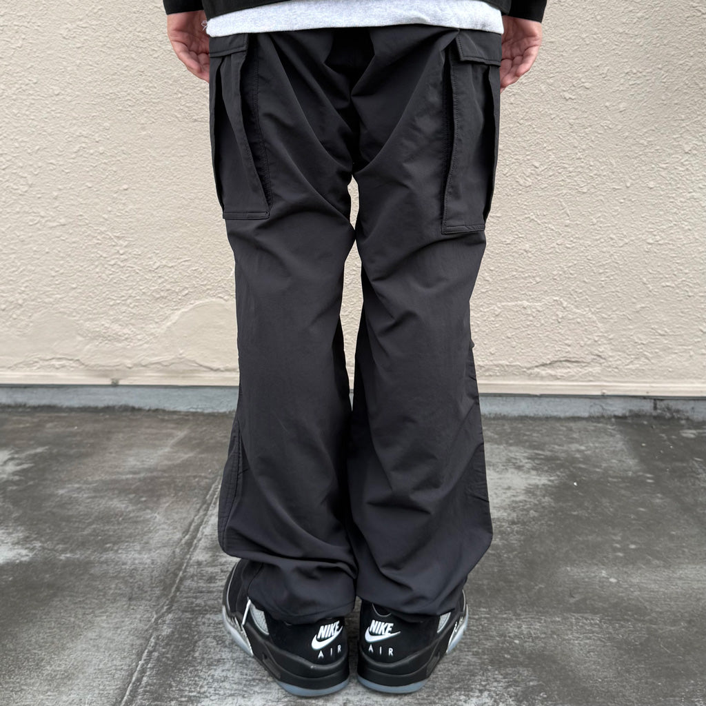 nanamica : ALPHADRY Field Cargo Pants (Black)