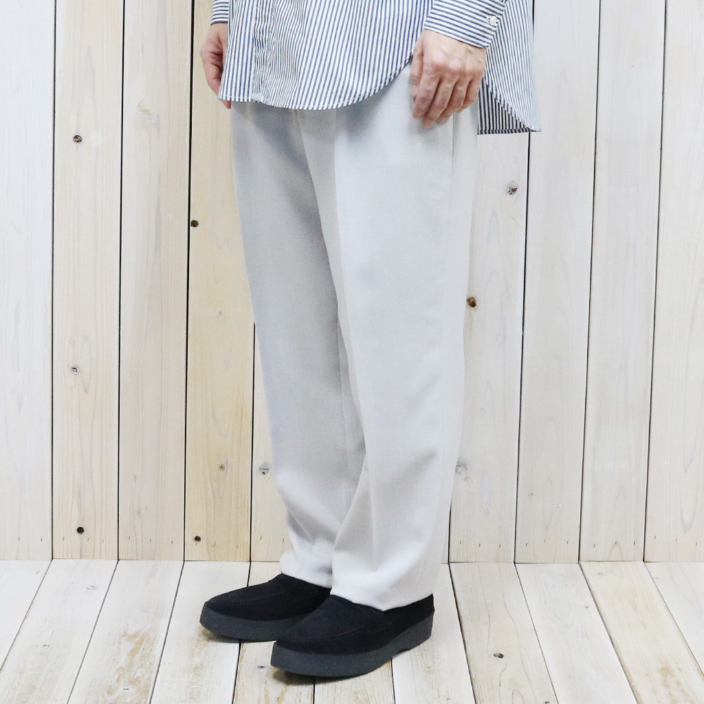 Needles『Tucked Side Tab Trouser-Poly Chambray』(Lt.Grey)