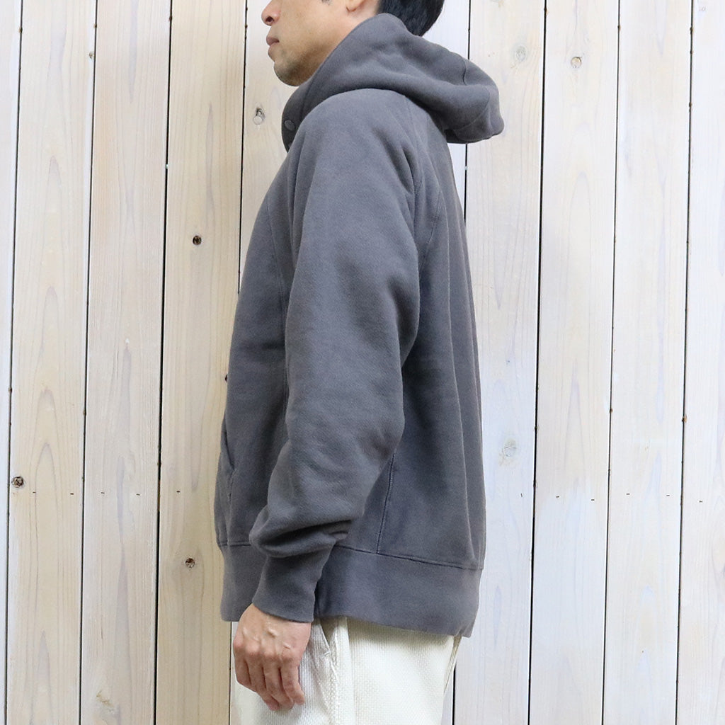 ENGINEERED GARMENTS『Raglan Hoody-12oz Cotton Fleece』(Graphite)