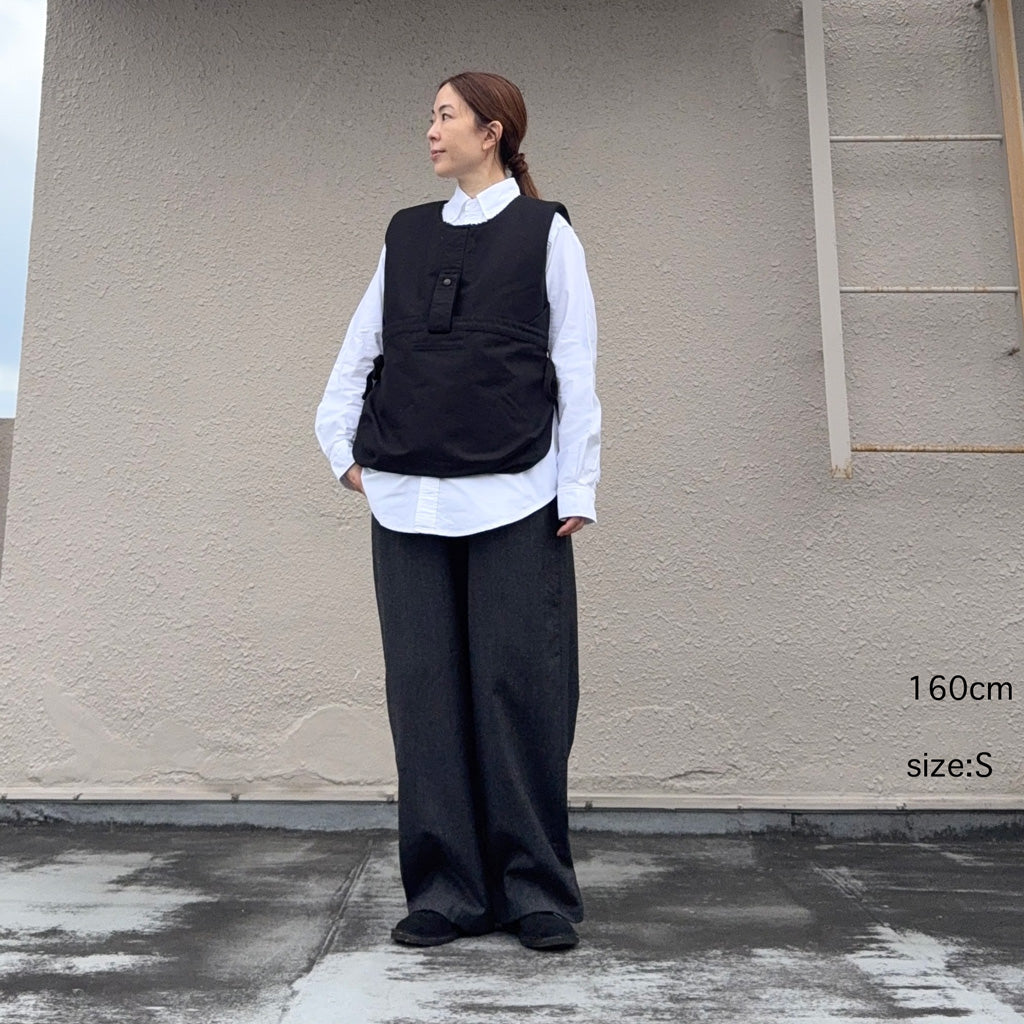 ENGINEERED GARMENTS : Newsboy Vest-Cotton Double Cloth (Black)