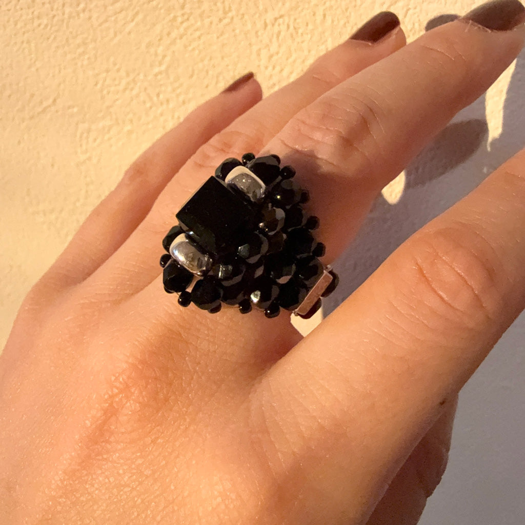 【SALE50%OFF】NeedlesxTie A Knot : Square Crystal Beads Ring (Black/Black)