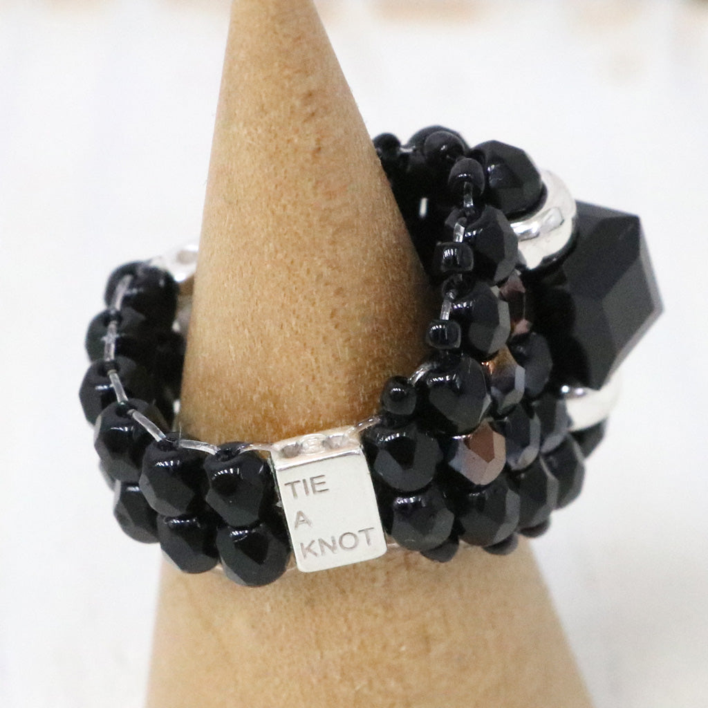 【SALE50%OFF】NeedlesxTie A Knot : Square Crystal Beads Ring (Black/Black)