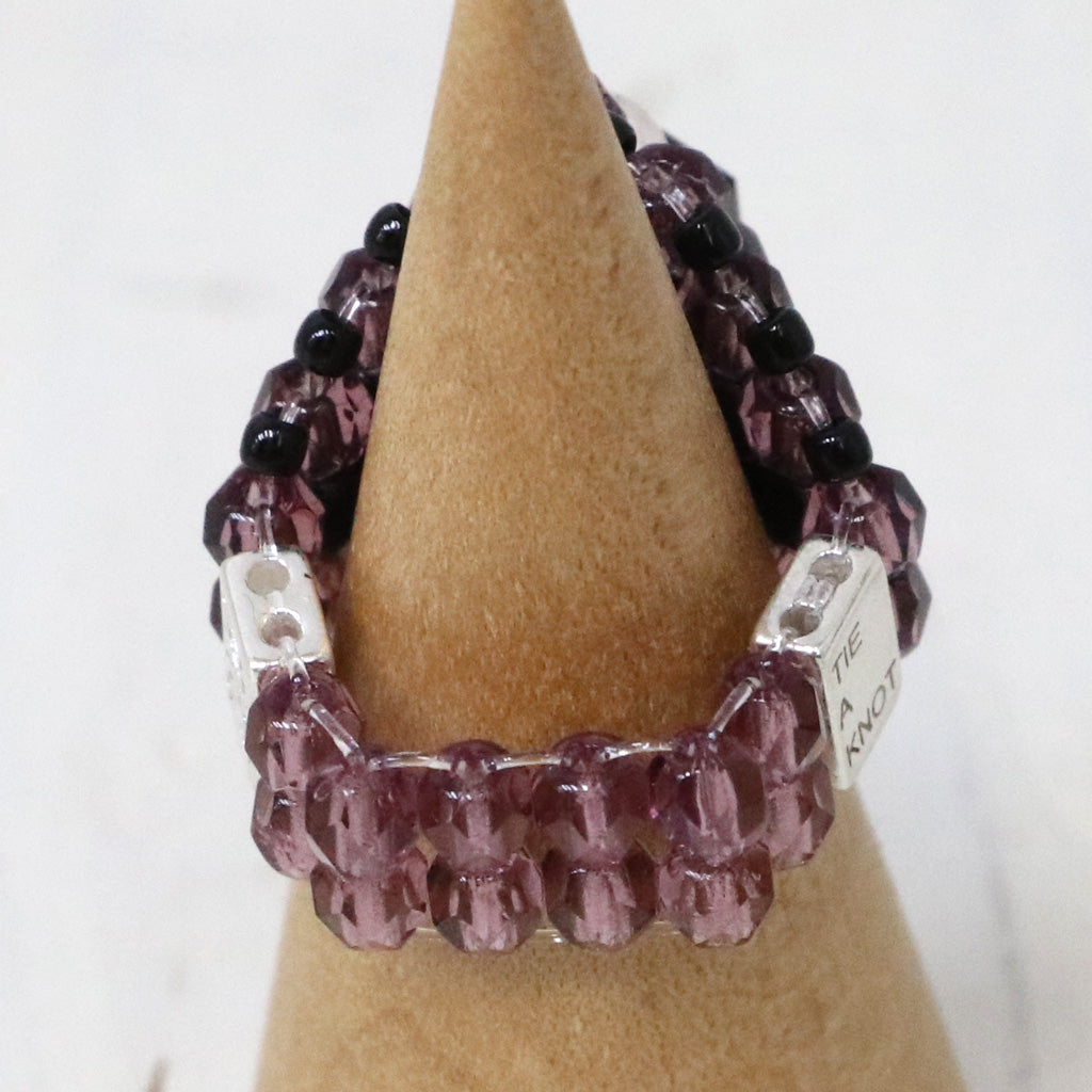 【SALE50%OFF】NeedlesxTie A Knot : Square Crystal Beads Ring (Black/Purple)