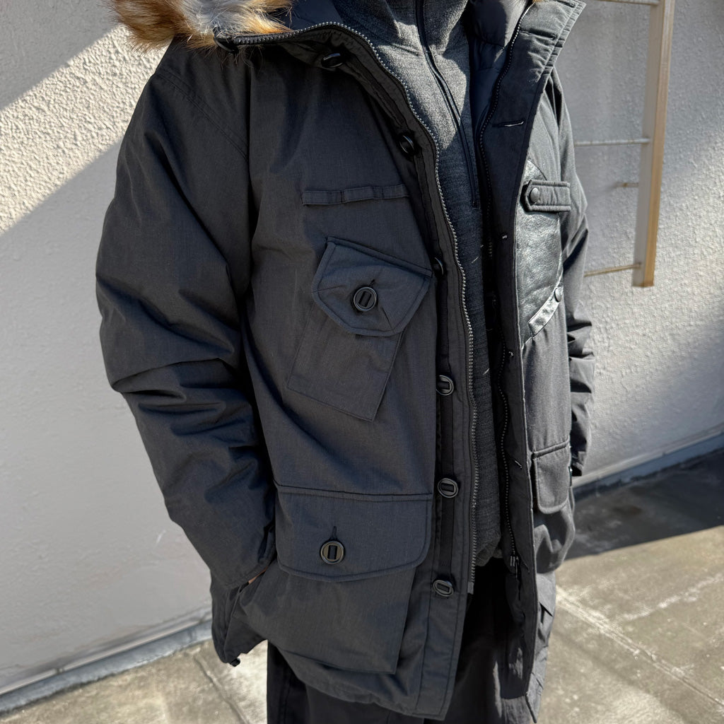SOUTH2 WEST8xNanga : Tenkara Down Jacket-HINOC (Black)