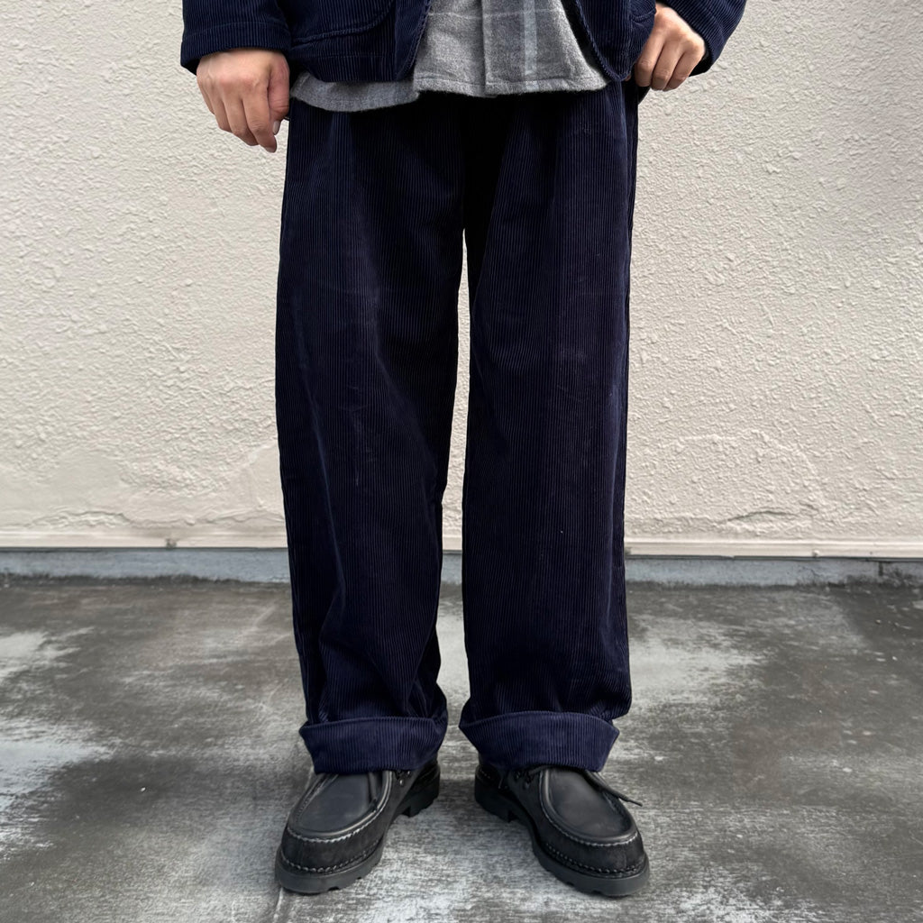 ENGINEERED GARMENTS : Carlyle Pant-8W Corduroy (Dk.Navy)