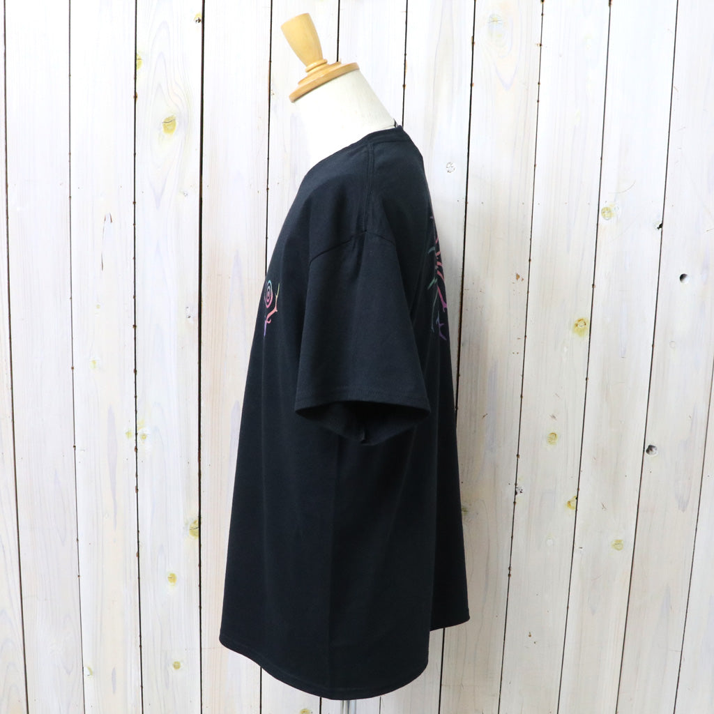 SOUTH2 WEST8 : S/S Crew Neck Tee-Skull & Target Gradation (Black)