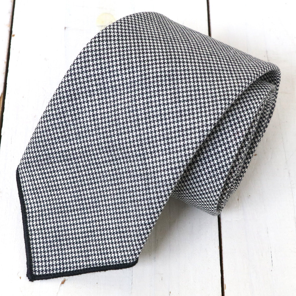 ENGINEERED GARMENTS : Narrow Tie-Micro Houndstooth Tropical Wool